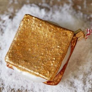 S’mores glass ornament smore